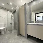 3bdr Design 125sqm 3 Min To Finikoudes * Larnaca