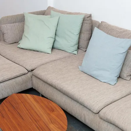 Central, Spacious, Modern, Finikoudes 3bdr Flat * Larnaca