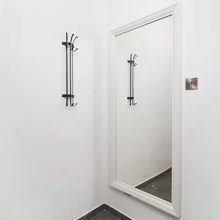 Lägenhet 3bdr Design 125sqm 3 Min To Finikoudes Larnaca