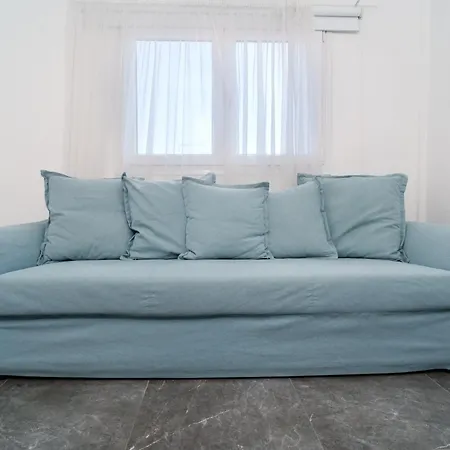 Apartment 3bdr Design 125sqm 3 Min To Finikoudes Larnaca