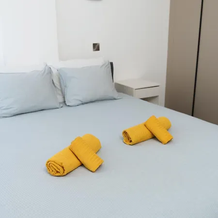 3bdr Design 125sqm 3 Min To Finikoudes Lägenhet Larnaca