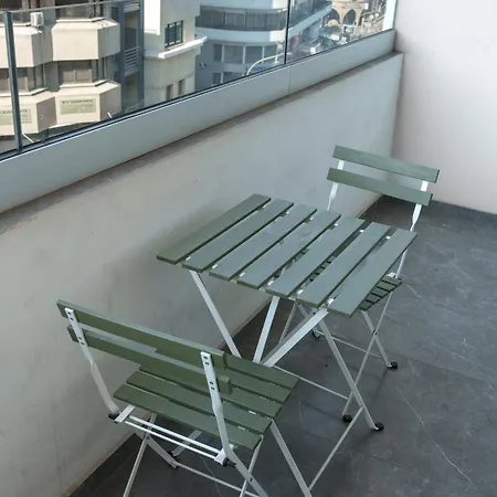 Lägenhet 3bdr Design 125sqm 3 Min To Finikoudes *