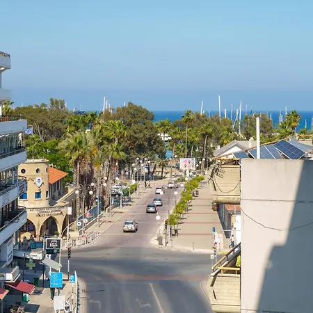 Lägenhet 3bdr Design 125sqm 3 Min To Finikoudes Larnaca