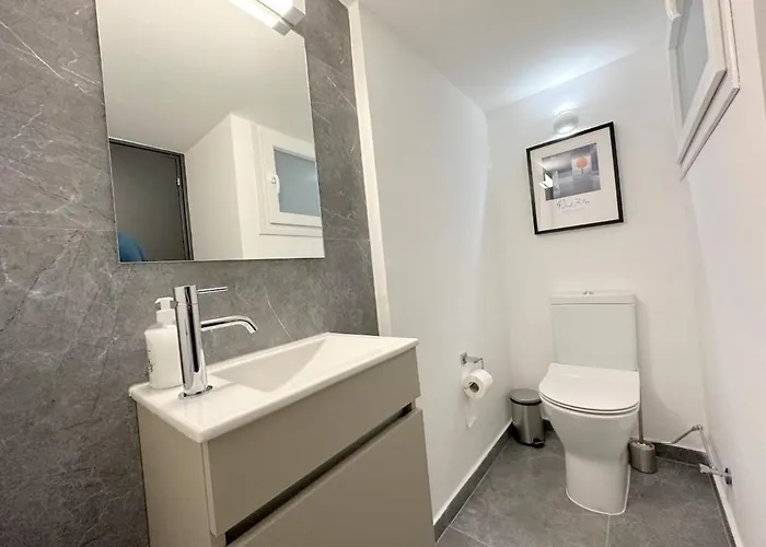 アパート Rendezvous 3 Bedroom Flat